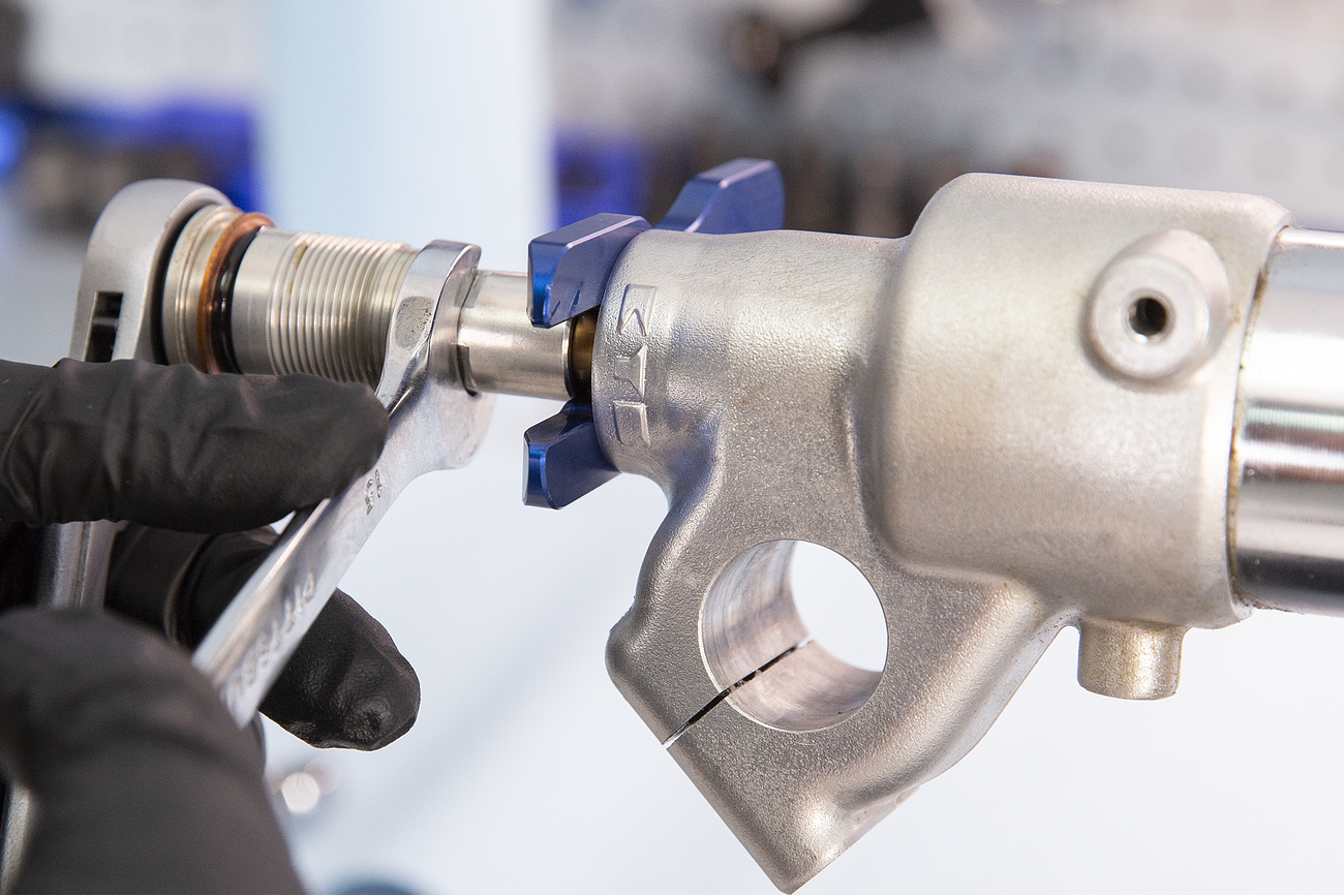 Motion Pro Damping Rod Holder